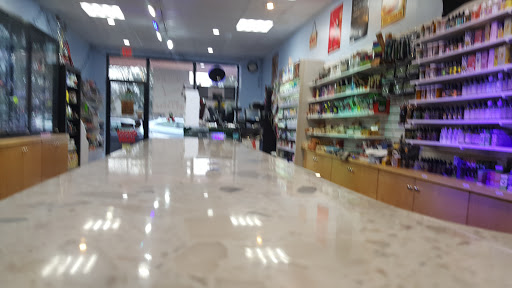 Tobacco Shop «Smoke shop», reviews and photos, 34 Nassau Blvd, Garden City, NY 11530, USA