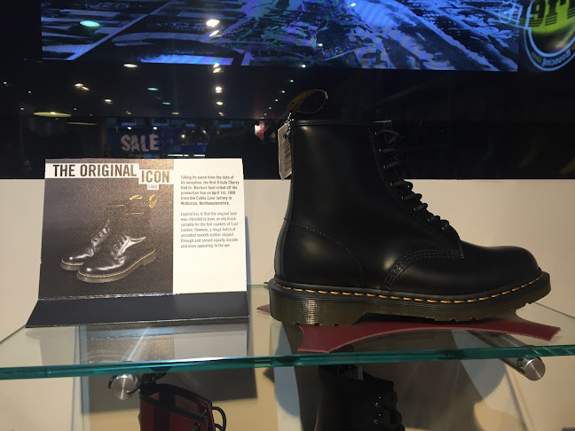 Comments and reviews of The Dr. Martens Store