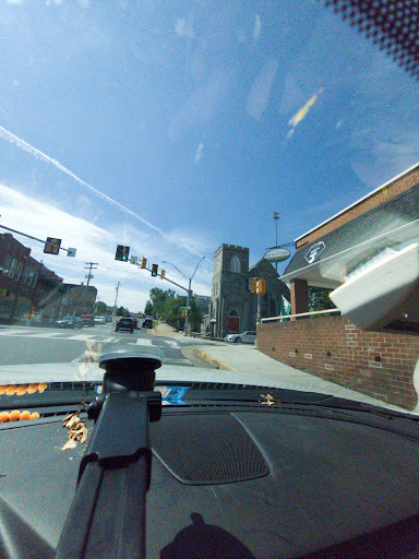 Outdoor Sports Store «Appalachian Outdoors Adventures», reviews and photos, 2 W Main St, Luray, VA 22835, USA