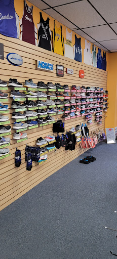 Shoe Store «Jenkintown Running Co», reviews and photos, 416 York Rd, Jenkintown, PA 19046, USA