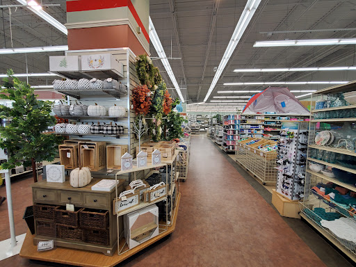 Home Goods Store «Christmas Tree Shops», reviews and photos, 1100-1300 N Galleria Dr, Middletown, NY 10941, USA