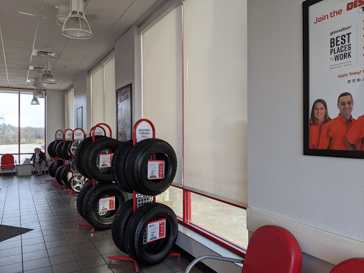 Tire Shop «Discount Tire Store - Mesquite, TX», reviews and photos, 711 I-30 Frontage Rd, Mesquite, TX 75150, USA