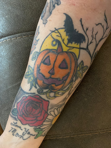 Tattoo Shop «Pix & Stix Tattoo», reviews and photos, 1780 Cedar St, McKenzie, TN 38201, USA