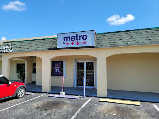 Cell Phone Store «MetroPCS Authorized Dealer», reviews and photos, 417 NW 16th St, Belle Glade, FL 33430, USA