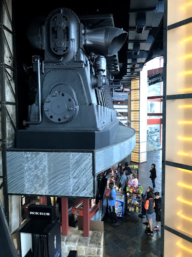 Movie Theater «Regal Cinemas Alamo Quarry 16», reviews and photos, 255 E Basse Rd, San Antonio, TX 78209, USA