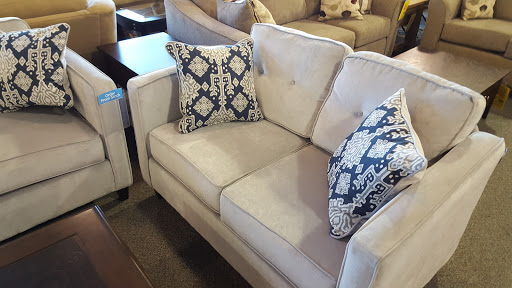 Furniture Store «Raymour & Flanigan Furniture and Mattress Store», reviews and photos, 50 Hale Rd, Manchester, CT 06040, USA