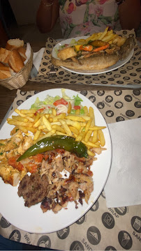Plats et boissons du Restaurant de poisson Grillade Snack Ceta Market à Sète - n°2