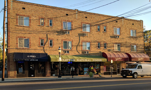 d Raphael, 338 Ludlow Ave, Cincinnati, OH 45220, USA, 