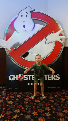 Movie Theater «Oak Grove 8 Cinema», reviews and photos, 16100 SE McLoughlin Blvd, Portland, OR 97267, USA