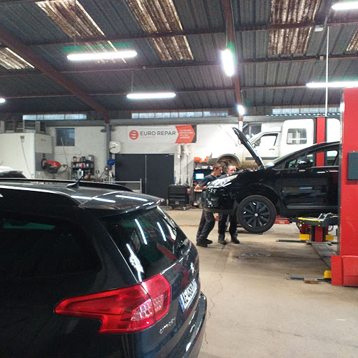 Photo 2 - Dornes Automobiles