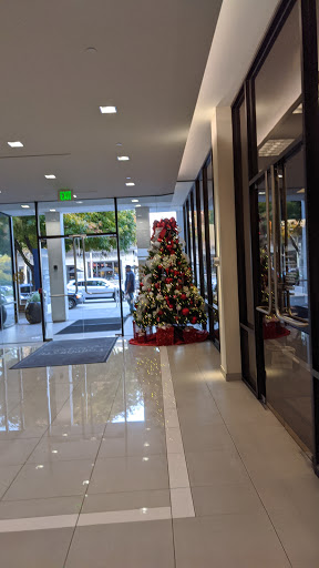 Shopping Mall «Shops On Lake Avenue», reviews and photos, 345 S Lake Ave, Pasadena, CA 91101, USA