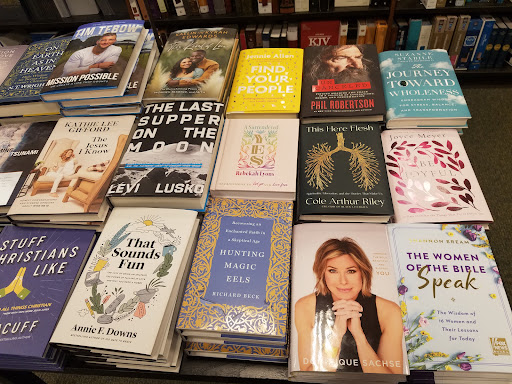 Book Store «Barnes & Noble», reviews and photos, 17111 Haggerty Rd, Northville, MI 48168, USA