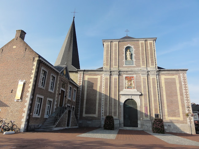 Sint-Quintinuskerk - Kerk