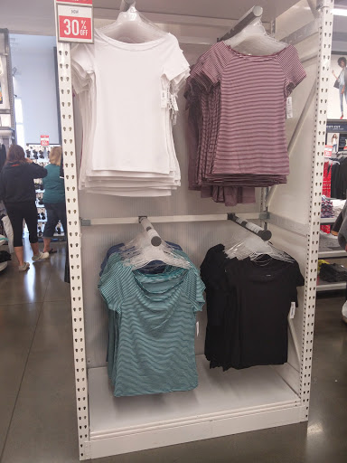 Shopping Mall «Twin Cities Premium Outlets», reviews and photos, 3965 Eagan Outlets Pkwy, Eagan, MN 55122, USA