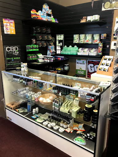 Tobacco Shop «Kind Connection Smoke Shop», reviews and photos, 911 N Lake Havasu Ave, Lake Havasu City, AZ 86403, USA
