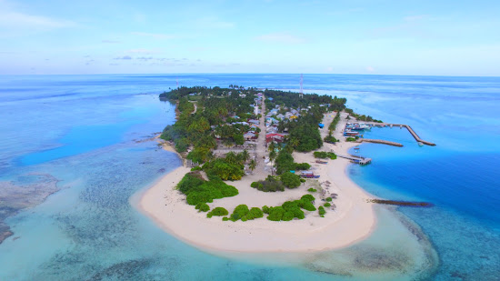 Hulhudheli Beach