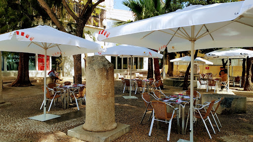 Cafe - Bar La Cavea