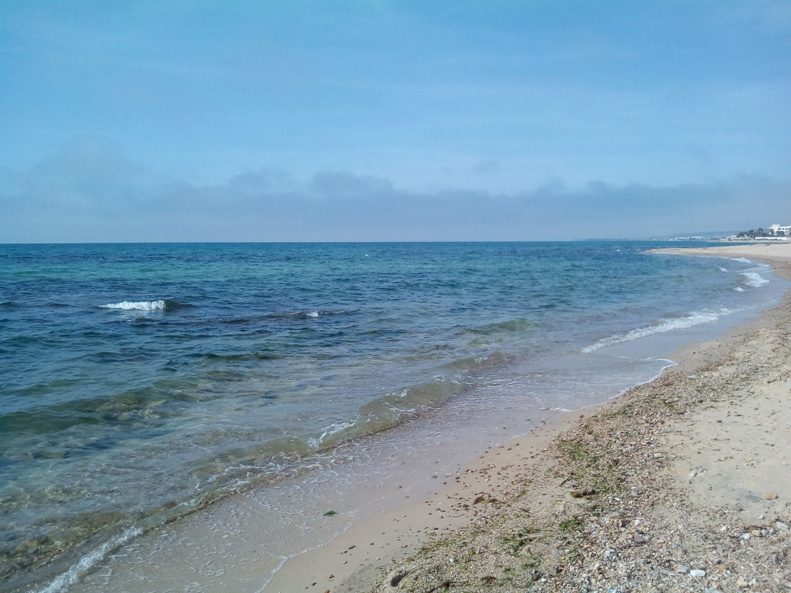 Fotografie cu Nabeul Beach cu golfuri de mijloc