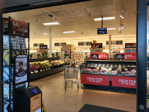 Grocery Store «Giant Food Stores», reviews and photos, 720 W Street Rd, Warminster, PA 18974, USA