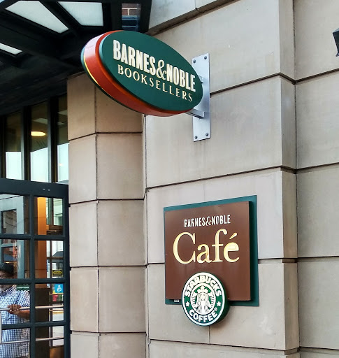 Book Store «Barnes & Noble», reviews and photos, 5755 N Bayshore Dr, Glendale, WI 53217, USA