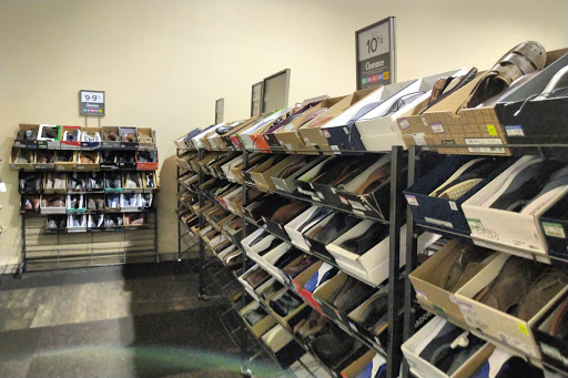 Shoe Store «DSW Designer Shoe Warehouse», reviews and photos, 1300 Huguenot Rd, Midlothian, VA 23113, USA