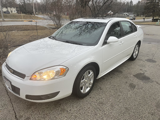 Used Car Dealer «Car King», reviews and photos, 10124 W Greenfield Ave, Milwaukee, WI 53214, USA