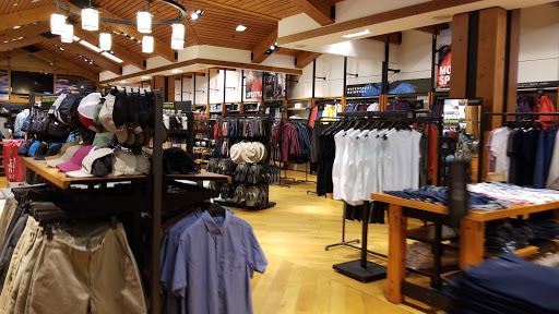 Clothing Store «Eddie Bauer», reviews and photos, 1835 Annapolis Mall Rd #1444, Annapolis, MD 21401, USA