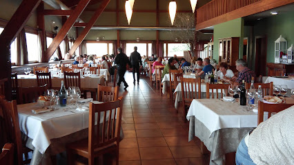 Restaurante La Huerta Vieja - La Hoya Bidea, 5, 01300 Guardia, Araba, Spain