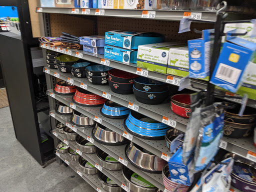 Pet Supply Store «Pet Supplies Plus», reviews and photos, 5418 N Blackstone Ave, Fresno, CA 93710, USA