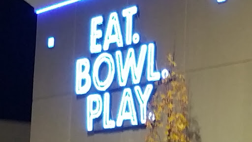 Restaurant «Main Event Entertainment», reviews and photos, 10700 Davis Dr, Alpharetta, GA 30009, USA