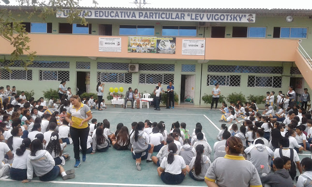 Unidad Educativa Lev Vigotsky Manta - Escuela