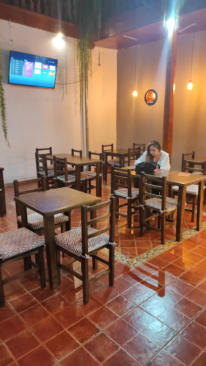 PM Restaurante - Benigno Malo 5-112, Cuenca, Ecuador