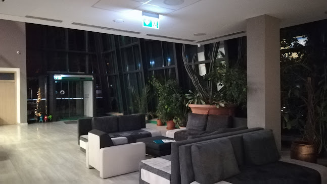 Telefonszám: Portobello Wellness & Yacht Hotel