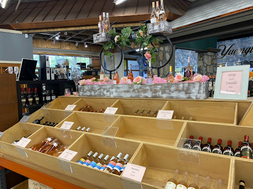 Beer Store «Liquor Depot, Inc.», reviews and photos, 17 Albany Turnpike, West Simsbury, CT 06092, USA