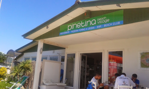 Pinetina Beach Village Lungomare Lutazio Catulo, 14, 00122 Roma RM, Italia