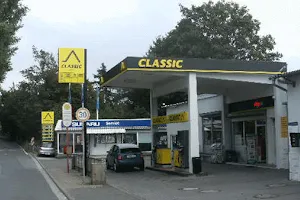 CLASSIC Tankstelle image