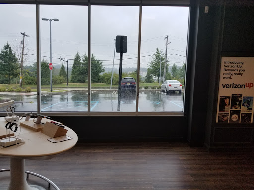 Cell Phone Store «Verizon», reviews and photos, 1495 Old York Rd, Abington, PA 19001, USA