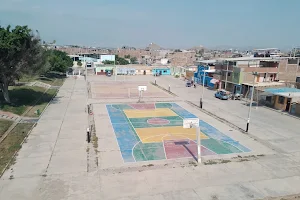 Loza Del Parque Deportiva La Paz image
