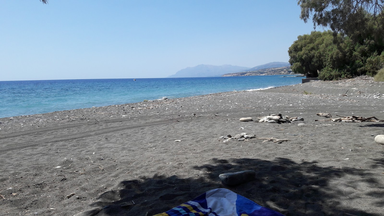 Photo of Faflagos beach and the settlement