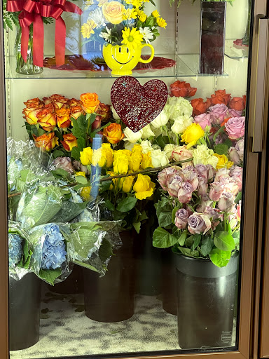 Florist «Gordon Bonetti Florist Inc», reviews and photos, 474 Silas Deane Hwy, Wethersfield, CT 06109, USA