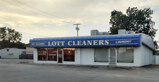Dry Cleaner «Lott Cleaners & Laundry», reviews and photos, 408 W Moore Ave, Terrell, TX 75160, USA