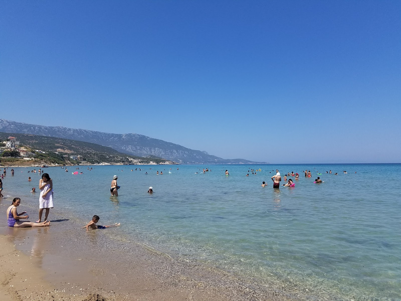 Photo of Ardic Beach IV with partly clean level of cleanliness