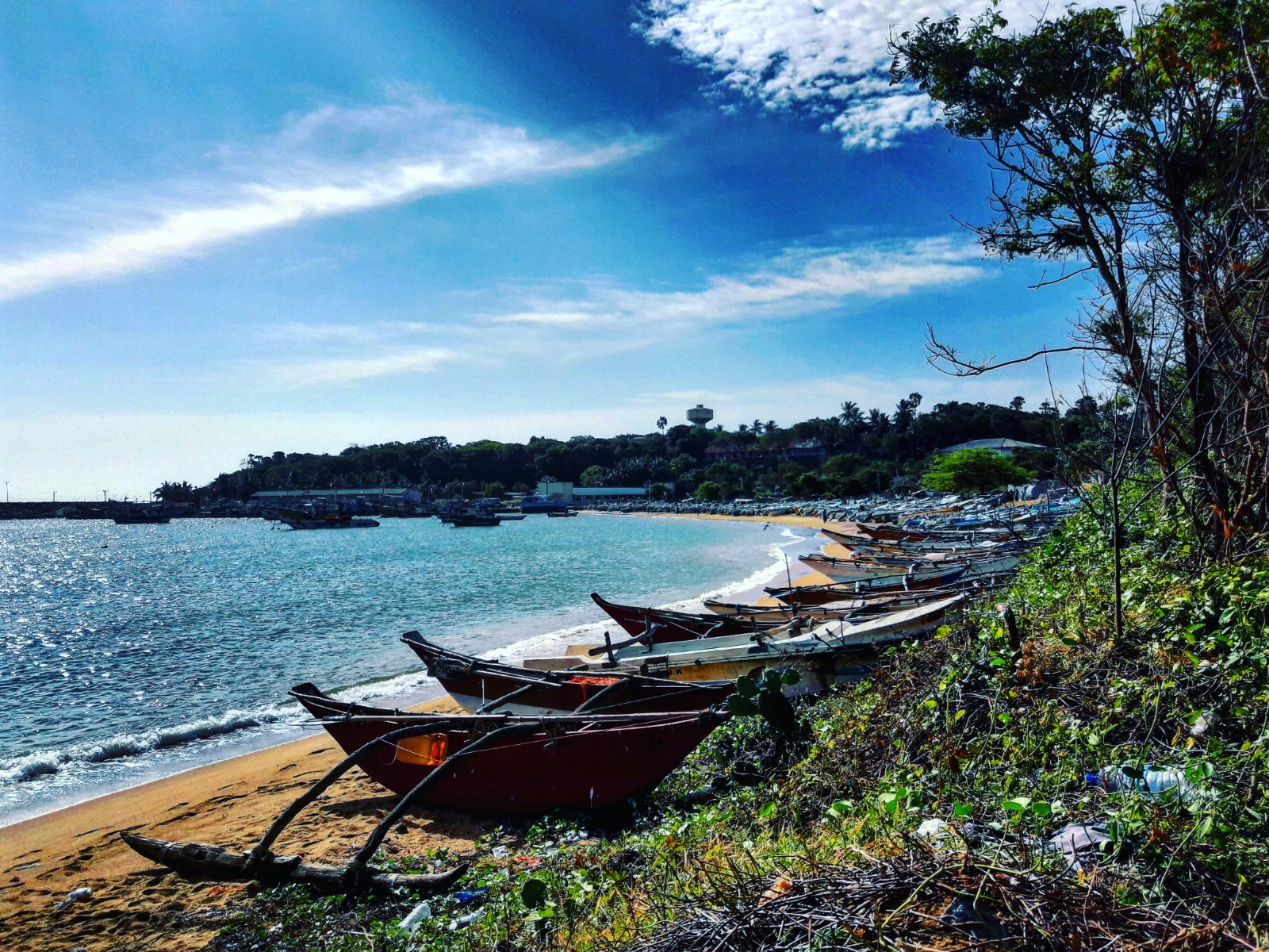 Hambantota Beach'in fotoğrafı ve yerleşim