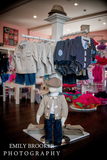 Baby Clothing Store «SugarBabies», reviews and photos, 926 Main St #104, Sumner, WA 98390, USA