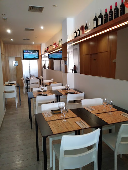 RESTAURANTE EL CAÑAR - Carrer del Mestre Roca, 47, 12598 Peníscola, Castelló, Spain