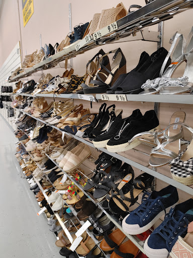 Outlet Store «Opitz Outlet», reviews and photos, 17575 MN-7, Minnetonka, MN 55345, USA