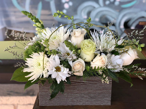 Florist «Country Cousins Flower shop», reviews and photos, 841 E Whittier Blvd, La Habra, CA 90631, USA