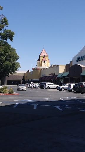 Clothing Store «Ross Dress for Less», reviews and photos, 1388 E Main St, Woodland, CA 95776, USA