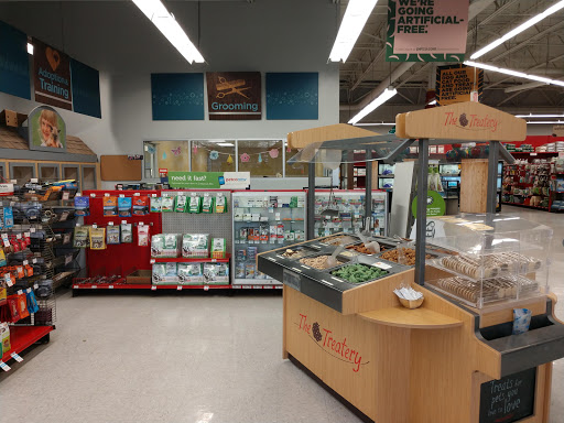 Pet Supply Store «Petco Animal Supplies», reviews and photos, 1933 South Rd, Poughkeepsie, NY 12601, USA