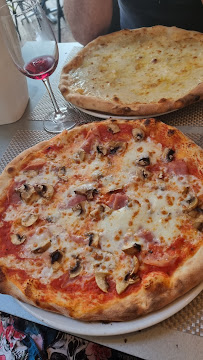 Pizza du Restaurant Ciao Rino à Saint-Tropez - n°2
